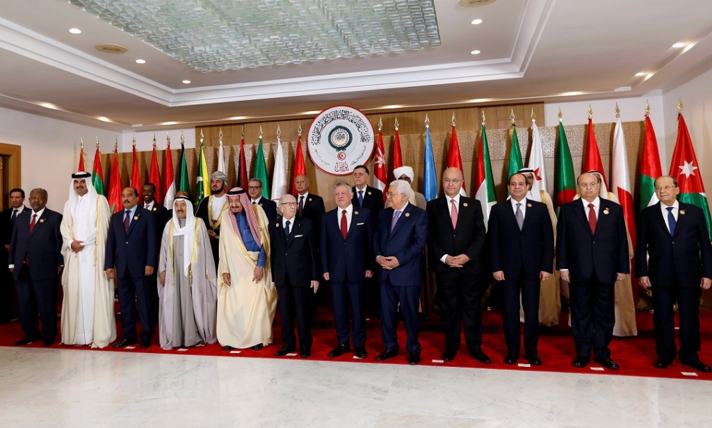 Arab leaders pose for the camera, ahead of the 30th Arab Summit in Tunis, Tunisia March 31, 2019. REUTERS/Zoubeir Souissi/Pool